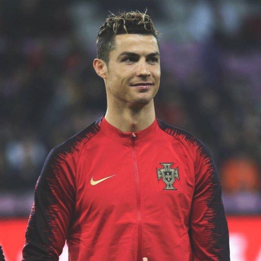 前锋射门力度与准度如何兼顾？