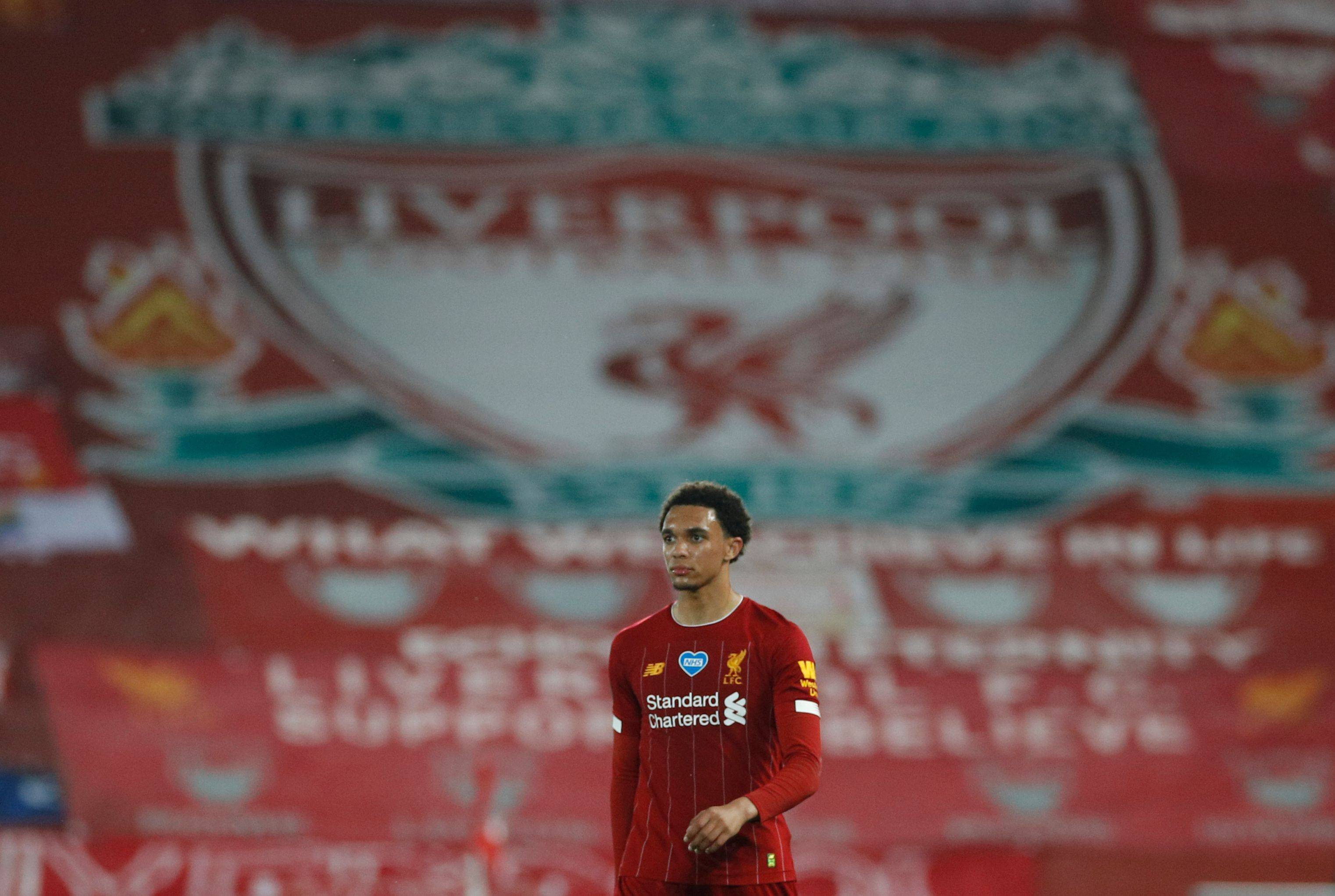 皇家马德里的阿诺德因伤缺阵两个月，防线危机如何应对？