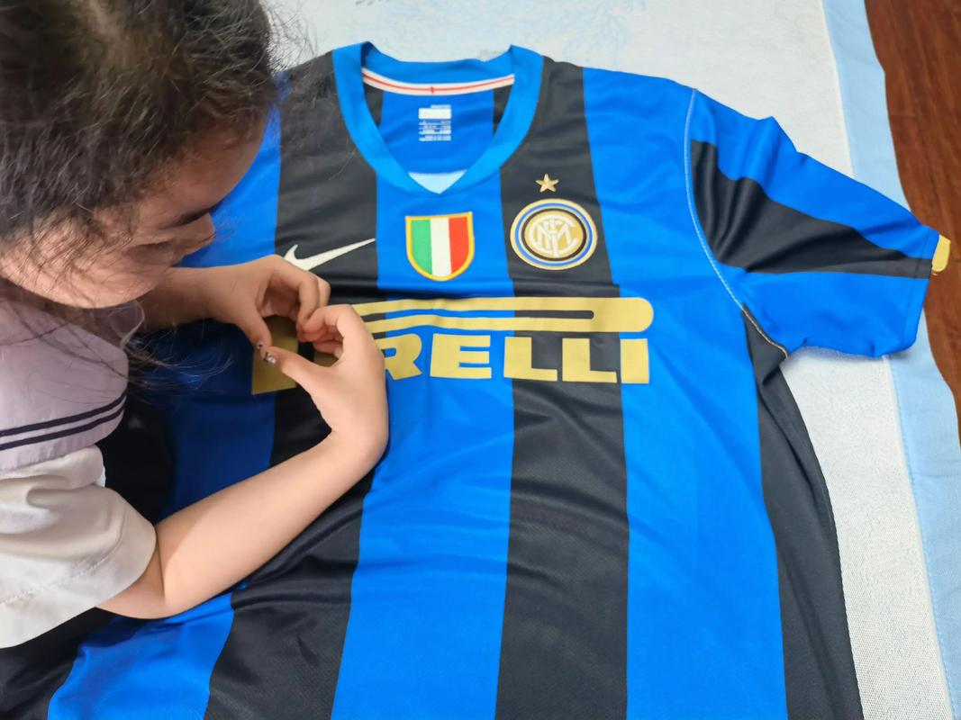 2025／26赛季英超：早起的曼联球迷有福了！曼联4-4伯恩茅斯（2025／26英超｜清晨不虚此行：曼联与伯恩茅斯4-4上演进球大战）