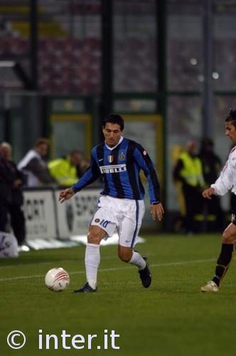 青岛次节轰出一波18-4广厦反超比分，三外援半场31分